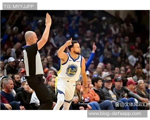 库里强调面对高大球队应加强内线进攻转移外线配合策略 库里强调面对高大球队应加强内线进攻转移外线配合策略