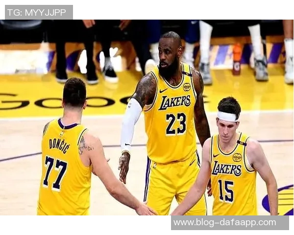 奥尼尔称赞詹姆斯团队意识强大善于把握接管时机与团队协作 奥尼尔称赞詹姆斯团队意识强大善于把握接管时机与团队协作