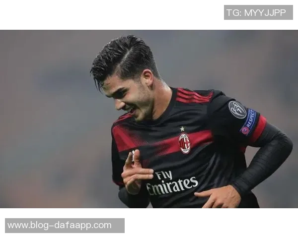 阿斯媒体报道罗克身价达8500万欧冬窗不离开帕尔梅拉斯 阿斯媒体报道罗克身价达8500万欧冬窗不离开帕尔梅拉斯